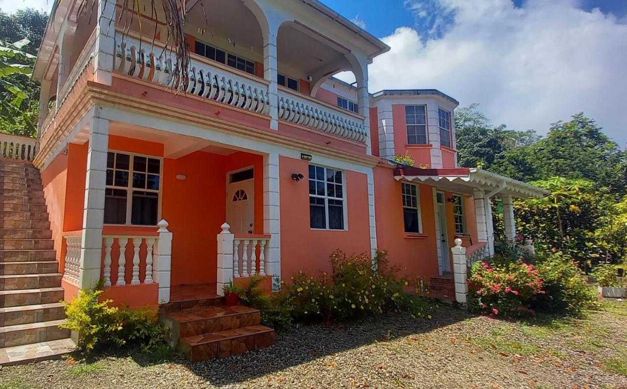 דירות רוזו Cozy Vacation Retreat With Free Parking מראה חיצוני תמונה
